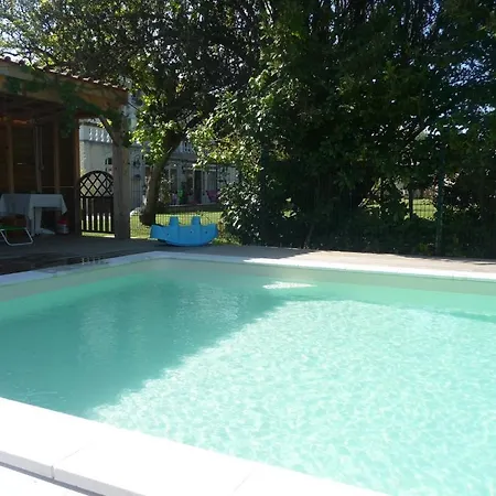 B&B Le Relais Saint Charles En Dordogne *