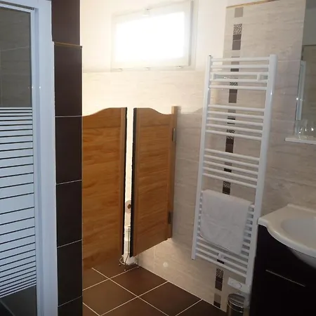 Le Relais Saint Charles En Dordogne B&B